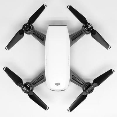 智能硬件與網(wǎng)絡(luò)工程的無(wú)人機(jī)使用方法介紹